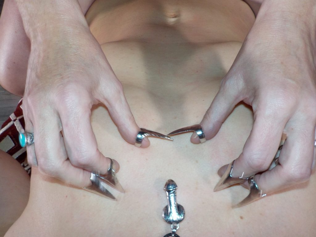 Vendredi 13 avril (14h-17h):après-midi privé BDSM